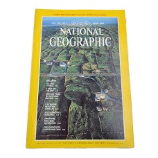 National Geographic April 1981 Eire/no Ireland/gorillas/bandlands/singapore/crab